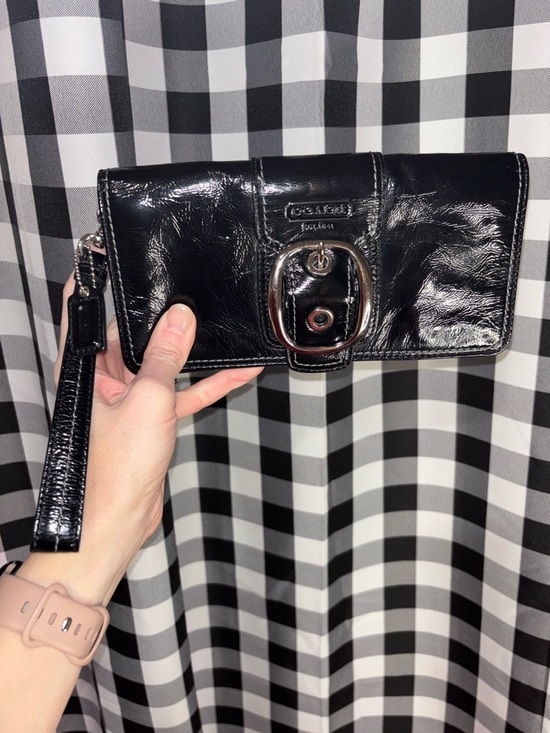 Coach Handbags - Coach Bleecker Black Patent Leather Wallet Clutch Y2K